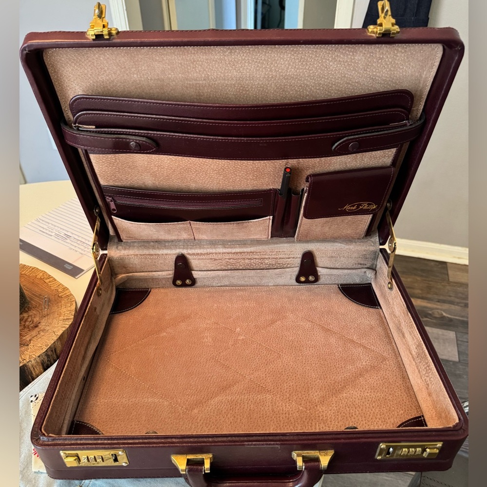 Beautiful Mark Phillip leather briefcase with suede interior